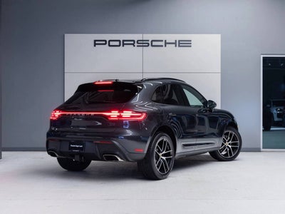2026 Porsche Macan AWD