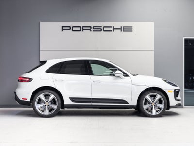 2026 Porsche Macan Macan