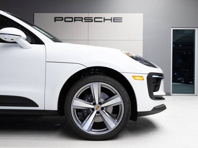 2026 Porsche Macan Macan