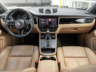 2023 Porsche Macan Macan (MY23)