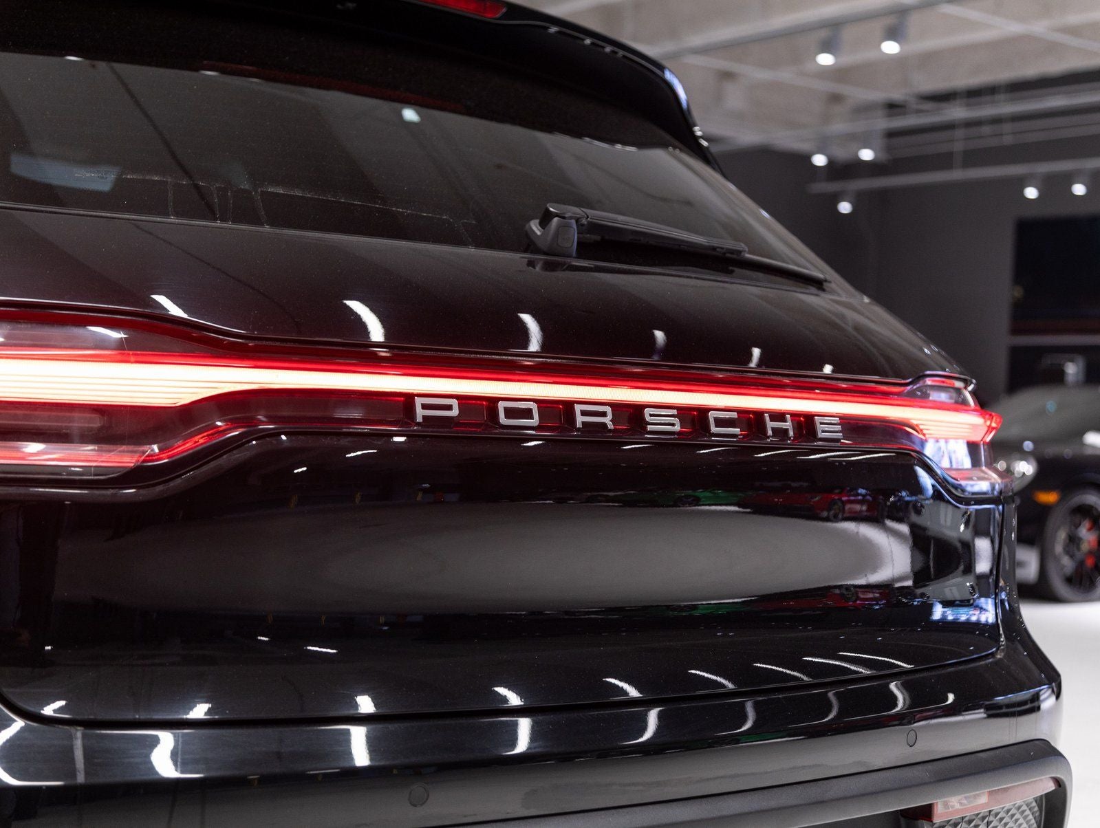 2023 Porsche Macan Macan (MY23)