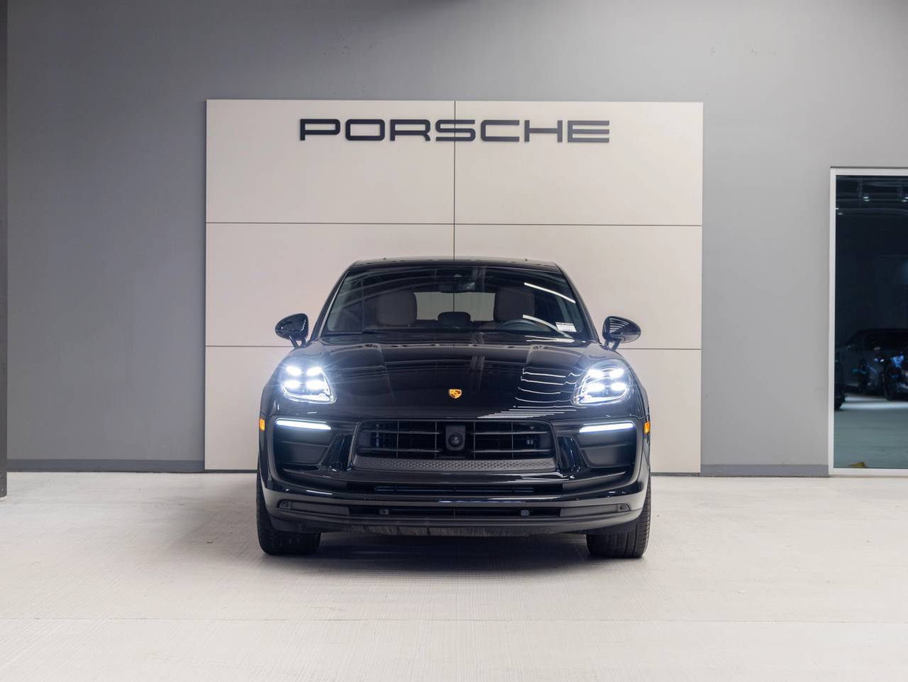 2023 Porsche Macan Macan (MY23)