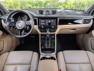 2023 Porsche Macan Macan (MY23)