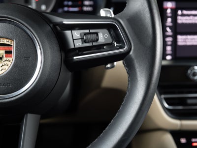 2023 Porsche Macan Macan (MY23)