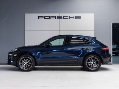 2023 Porsche Macan Macan (MY23)