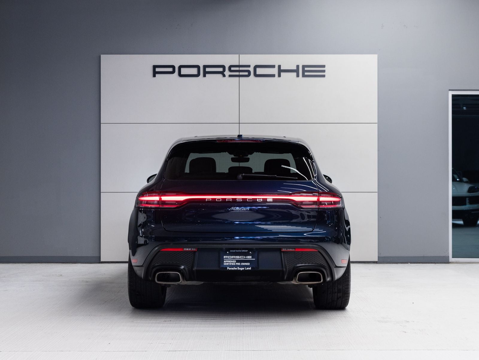 2023 Porsche Macan Macan (MY23)