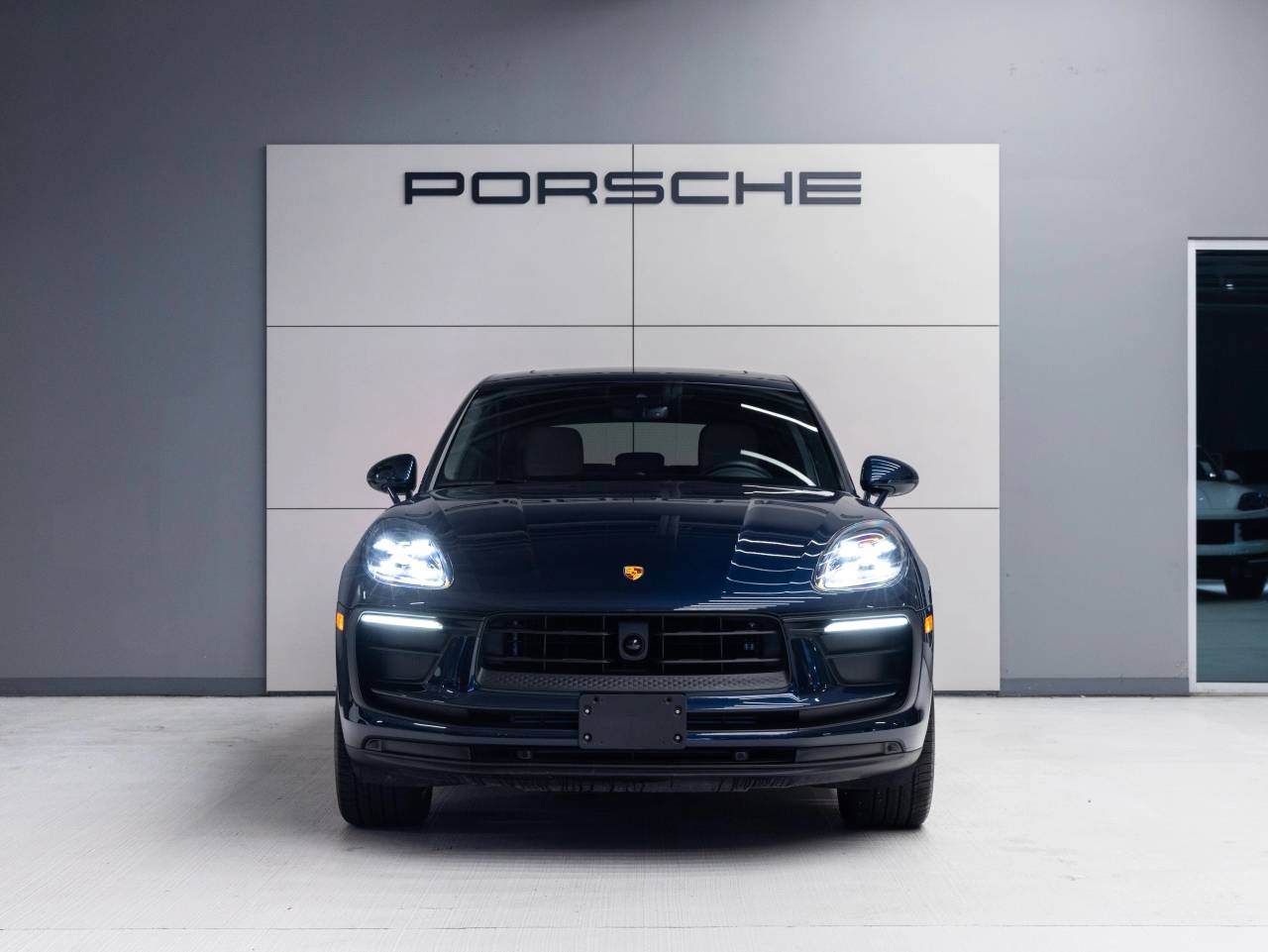 2023 Porsche Macan Macan (MY23)