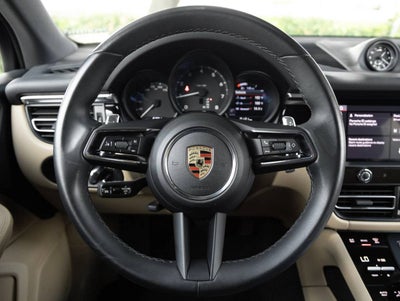 2023 Porsche Macan Macan (MY23)