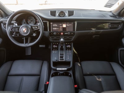 2026 Porsche Macan Macan