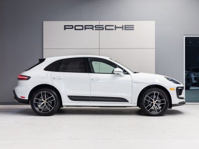 2026 Porsche Macan Macan