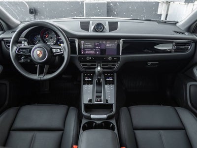2026 Porsche Macan Macan