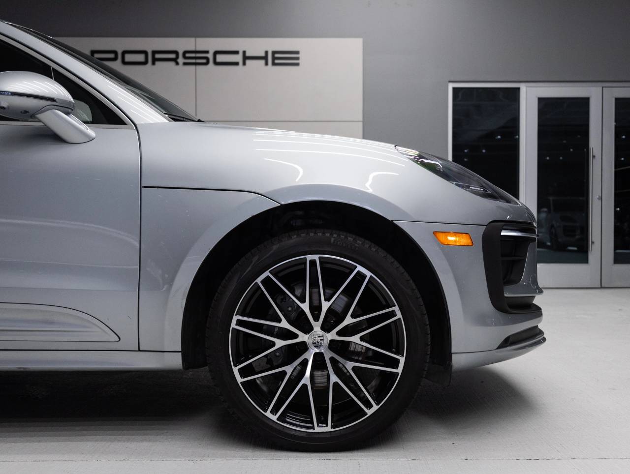 2024 Porsche Macan Macan (MY24)