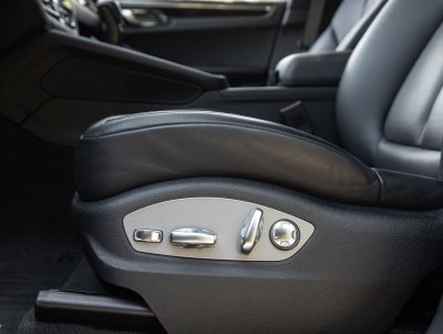 2024 Porsche Macan T