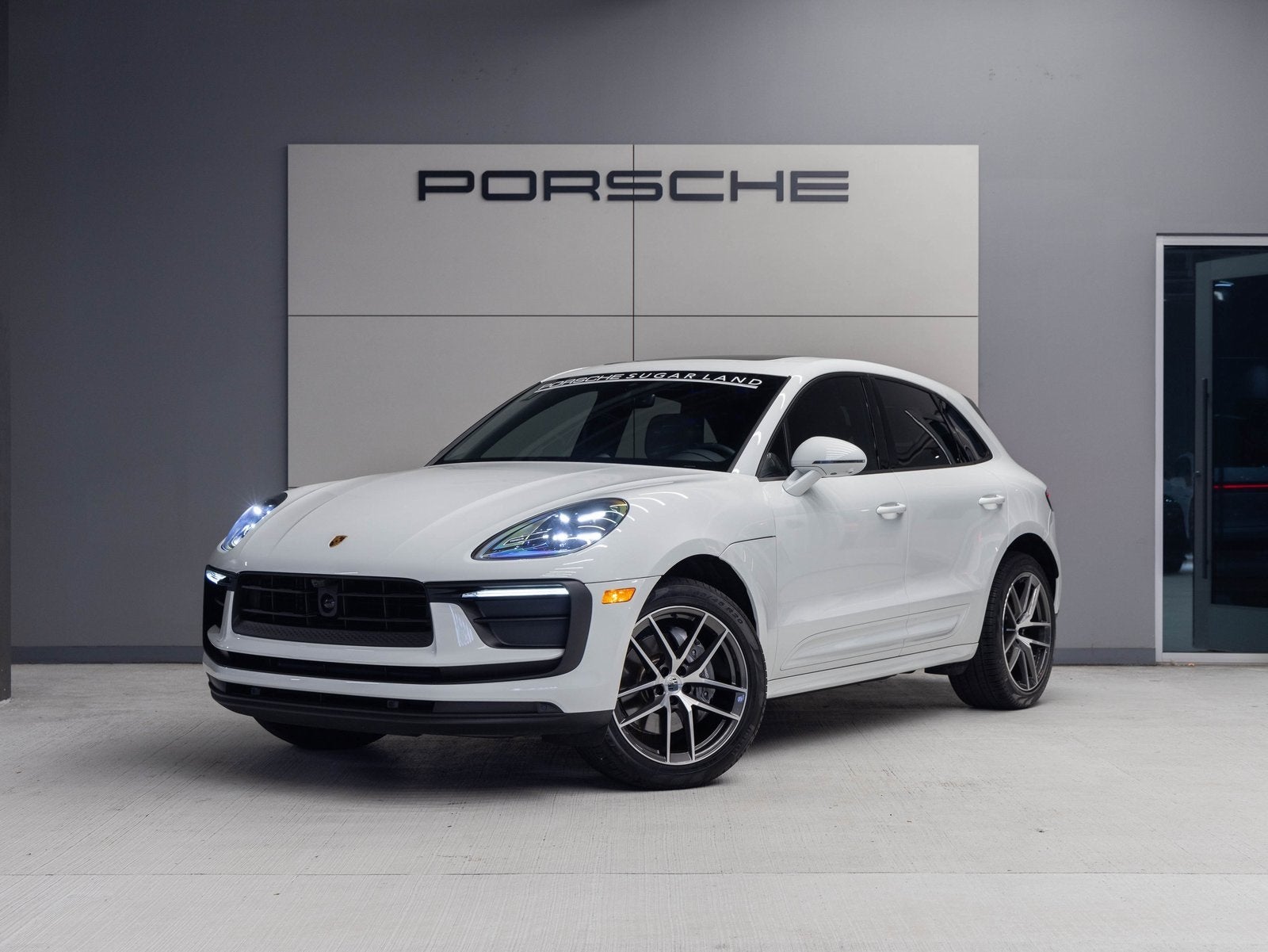 2025 Porsche Macan Macan