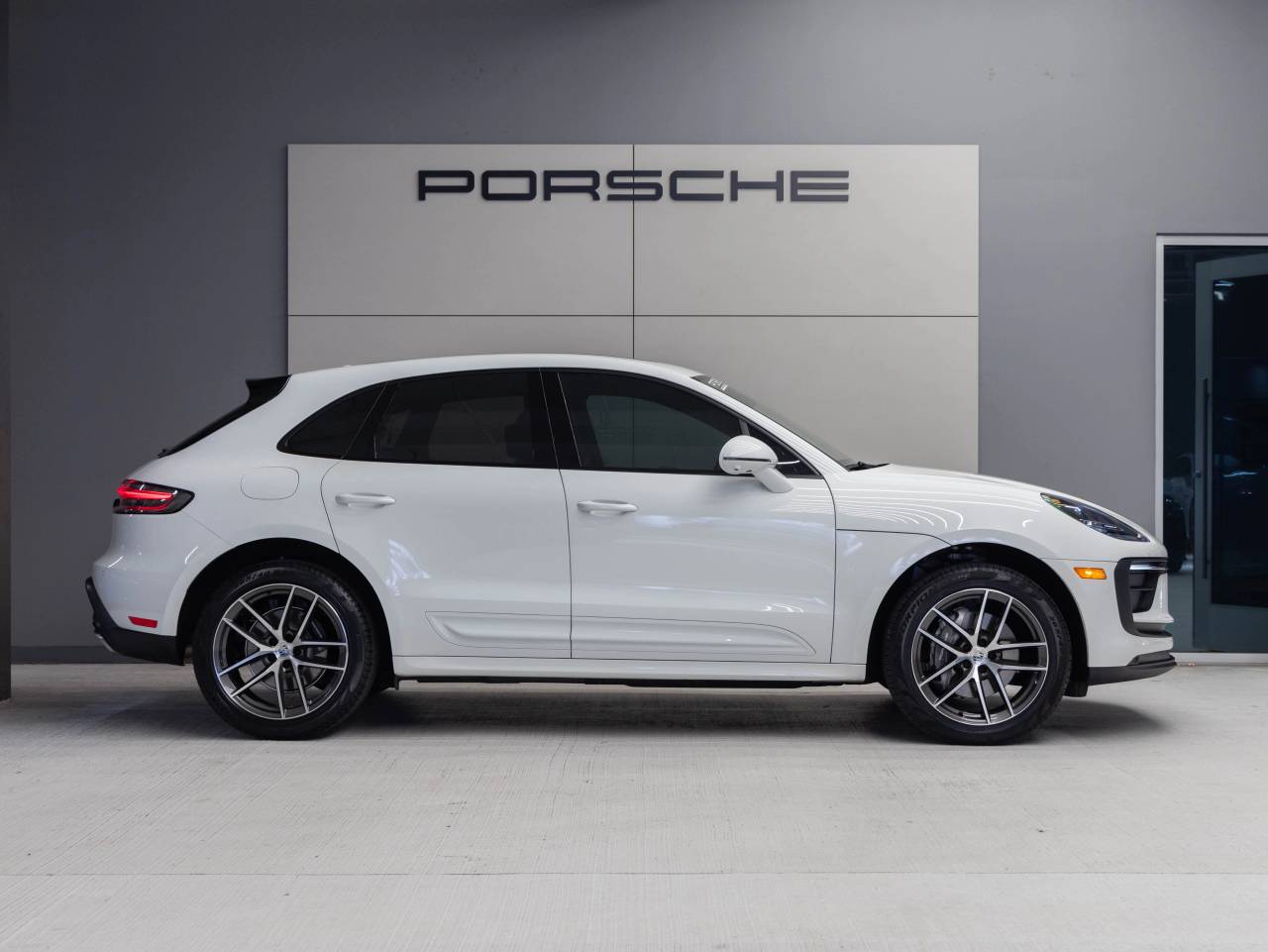 2025 Porsche Macan Macan