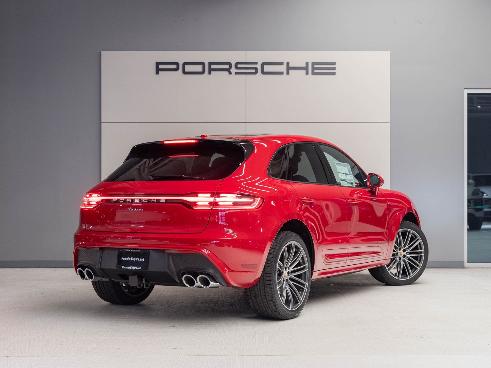 2025 Porsche Macan Macan