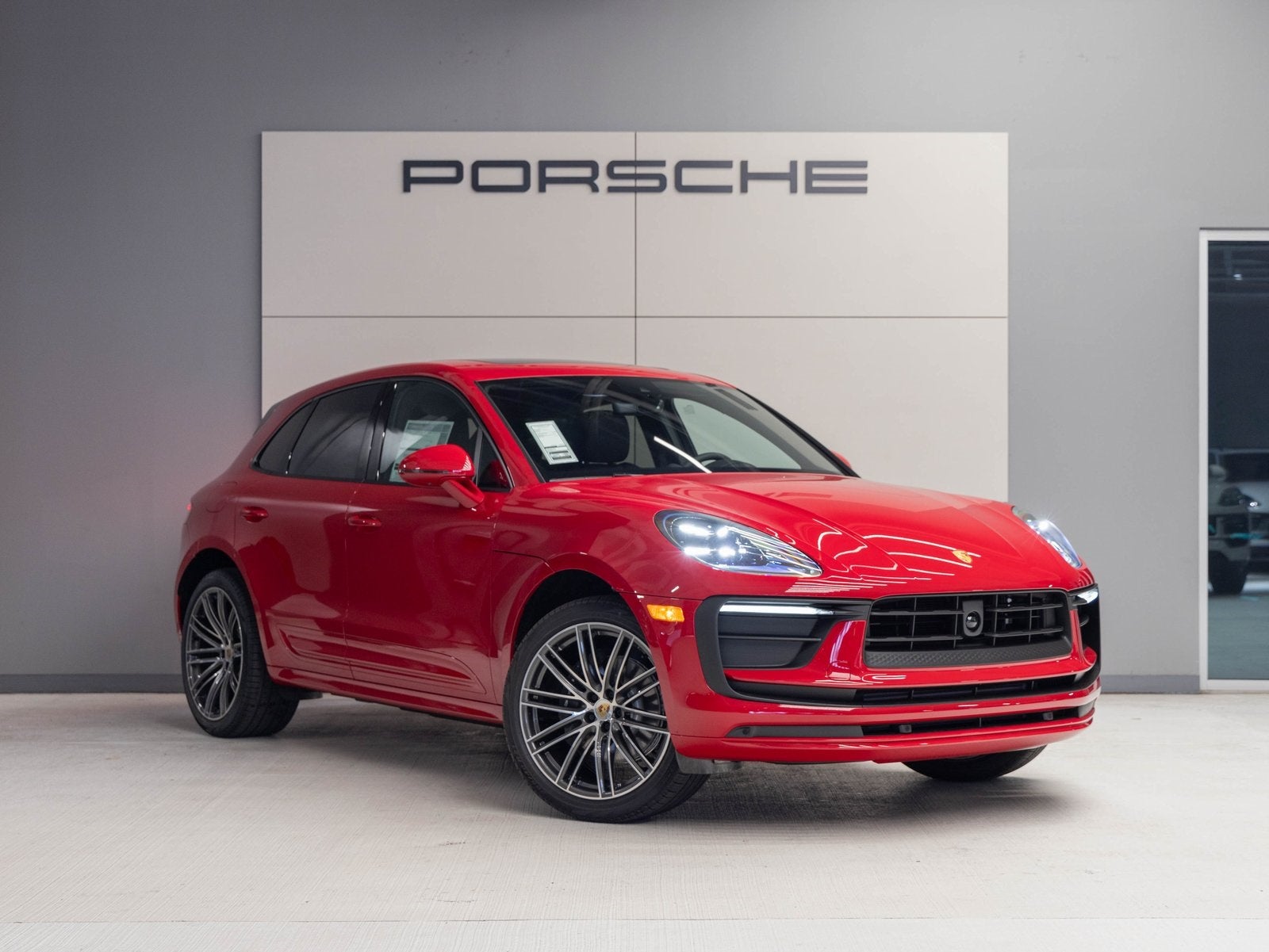 2025 Porsche Macan Macan