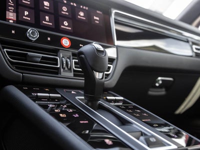 2025 Porsche Macan Macan