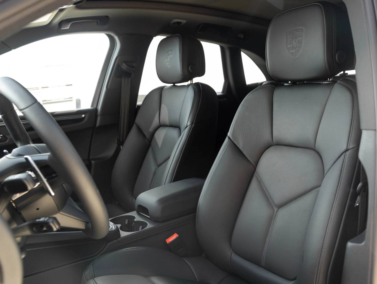 2025 Porsche Macan Macan