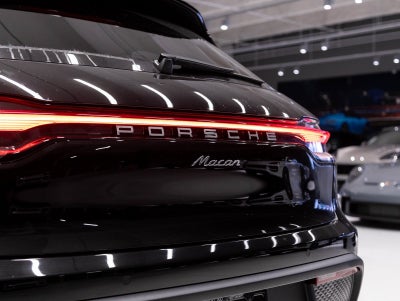2026 Porsche Macan Macan