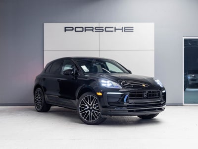 2026 Porsche Macan Macan