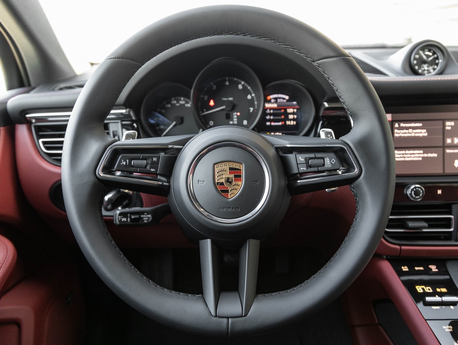 2026 Porsche Macan Macan