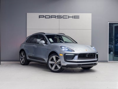 2026 Porsche Macan Macan