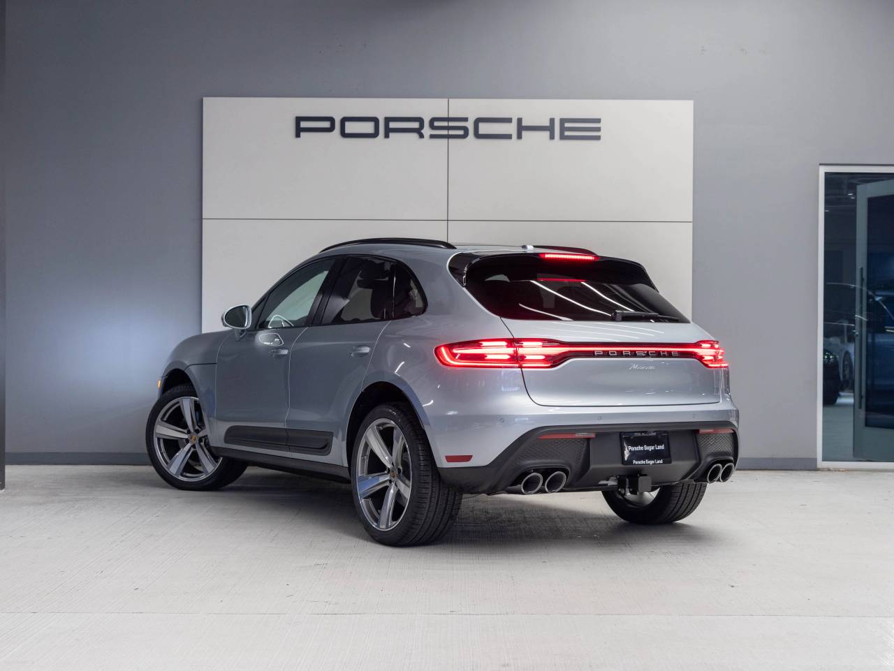 2026 Porsche Macan Macan