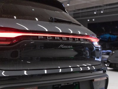 2026 Porsche Macan Macan