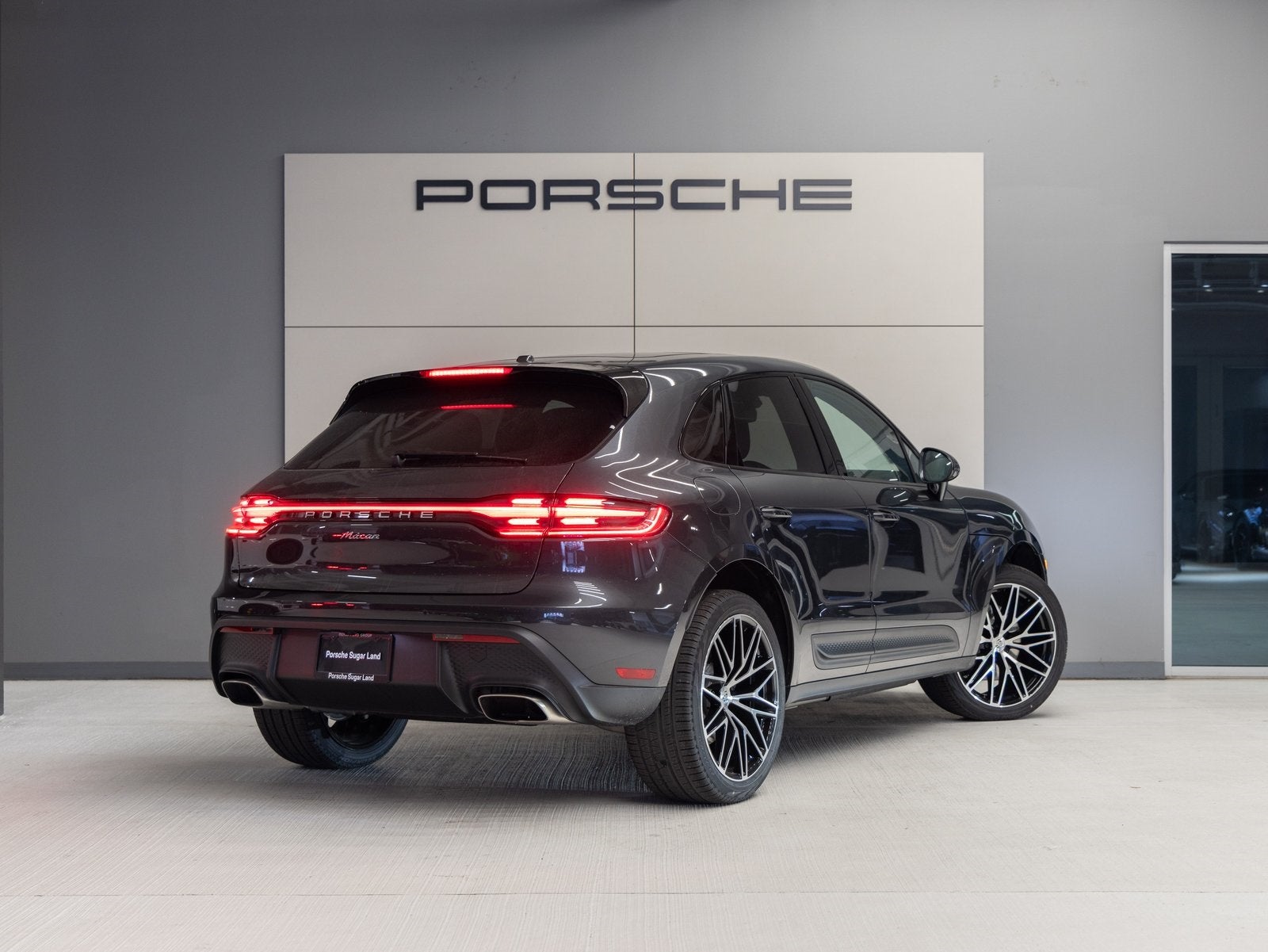 2026 Porsche Macan Macan