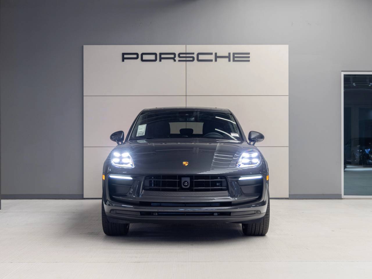 2026 Porsche Macan Macan