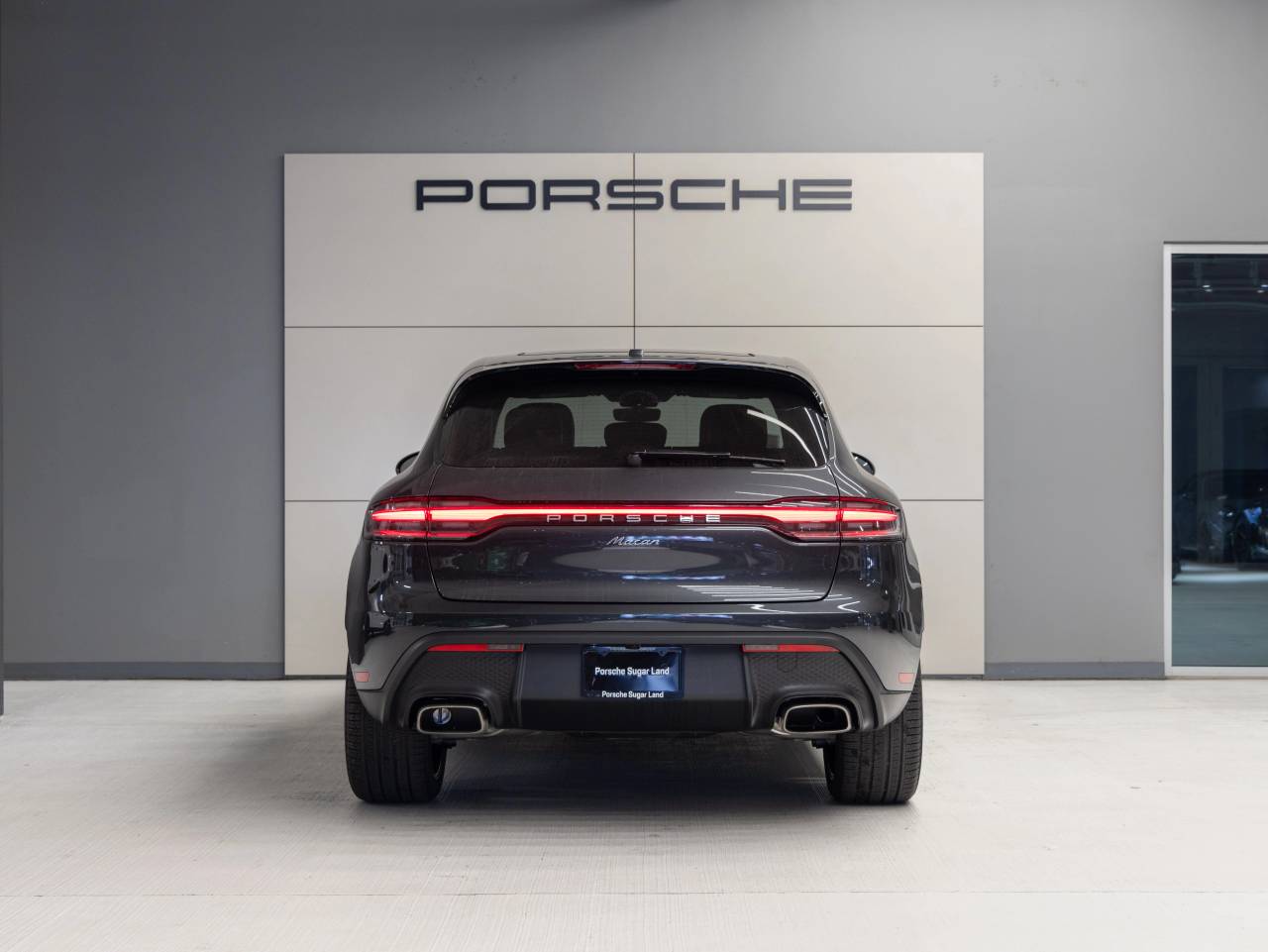 2026 Porsche Macan Macan