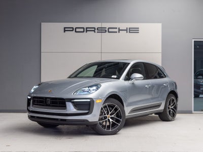 2026 Porsche Macan AWD