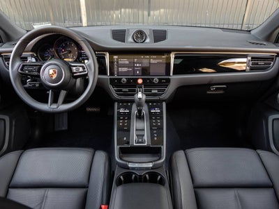 2026 Porsche Macan AWD