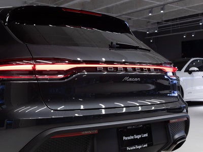 2026 Porsche Macan Macan