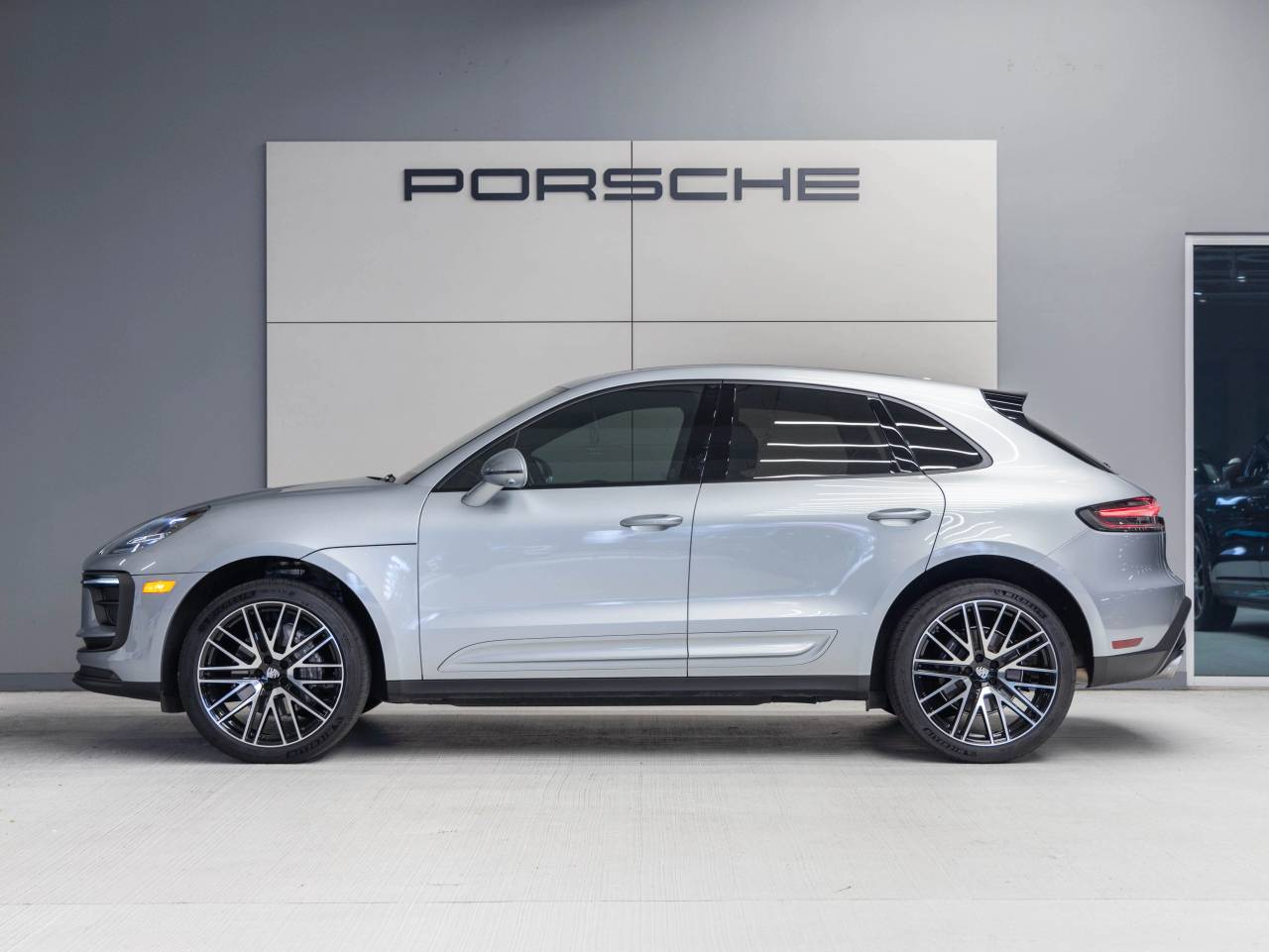 2025 Porsche Macan Macan