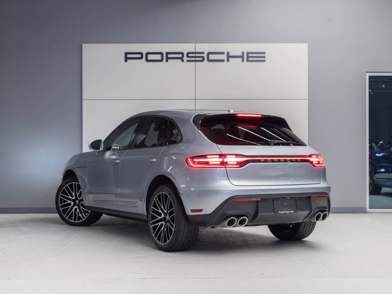 2025 Porsche Macan Macan