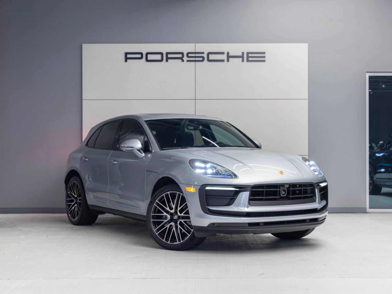 2025 Porsche Macan Macan