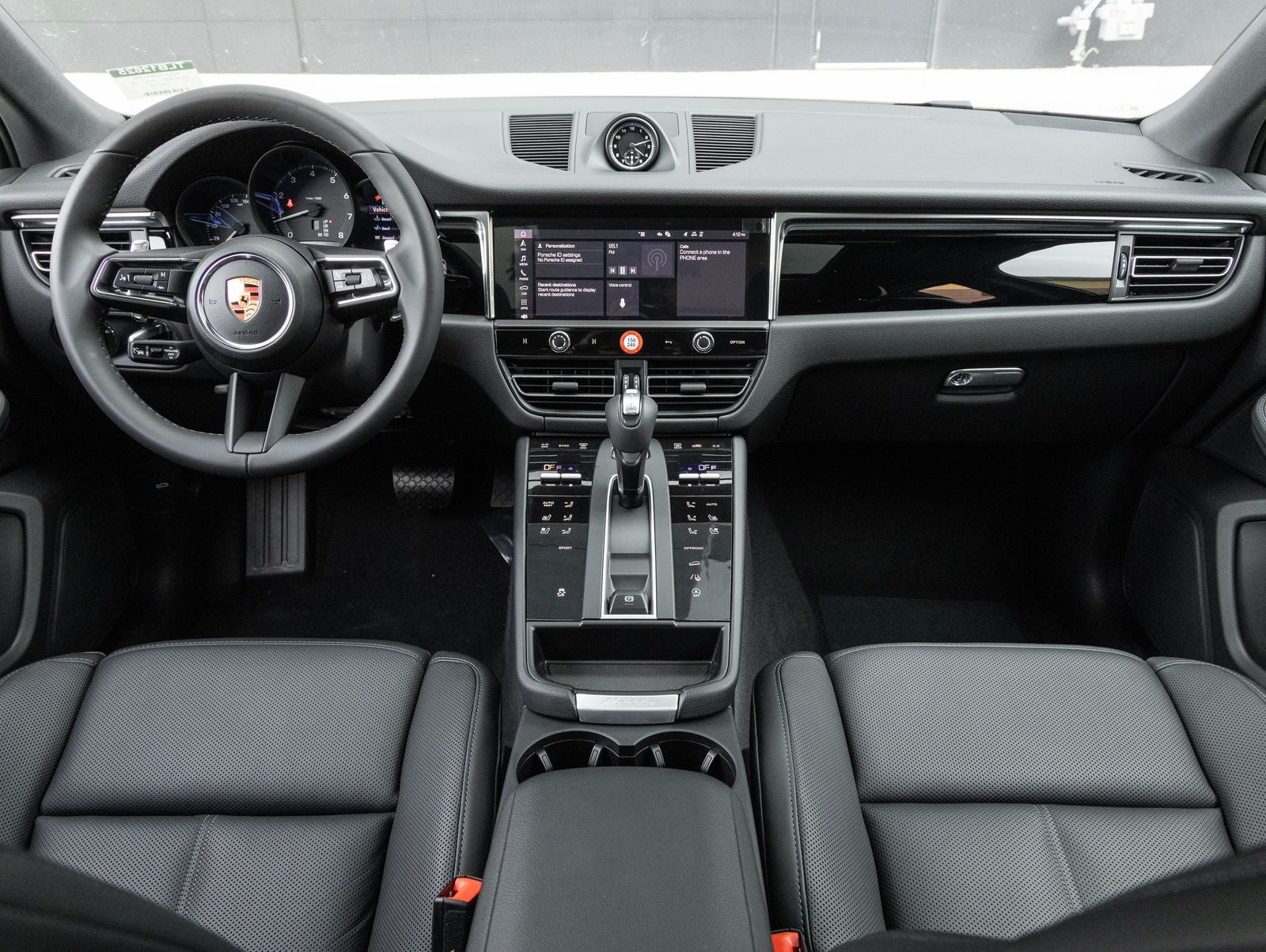 2026 Porsche Macan AWD