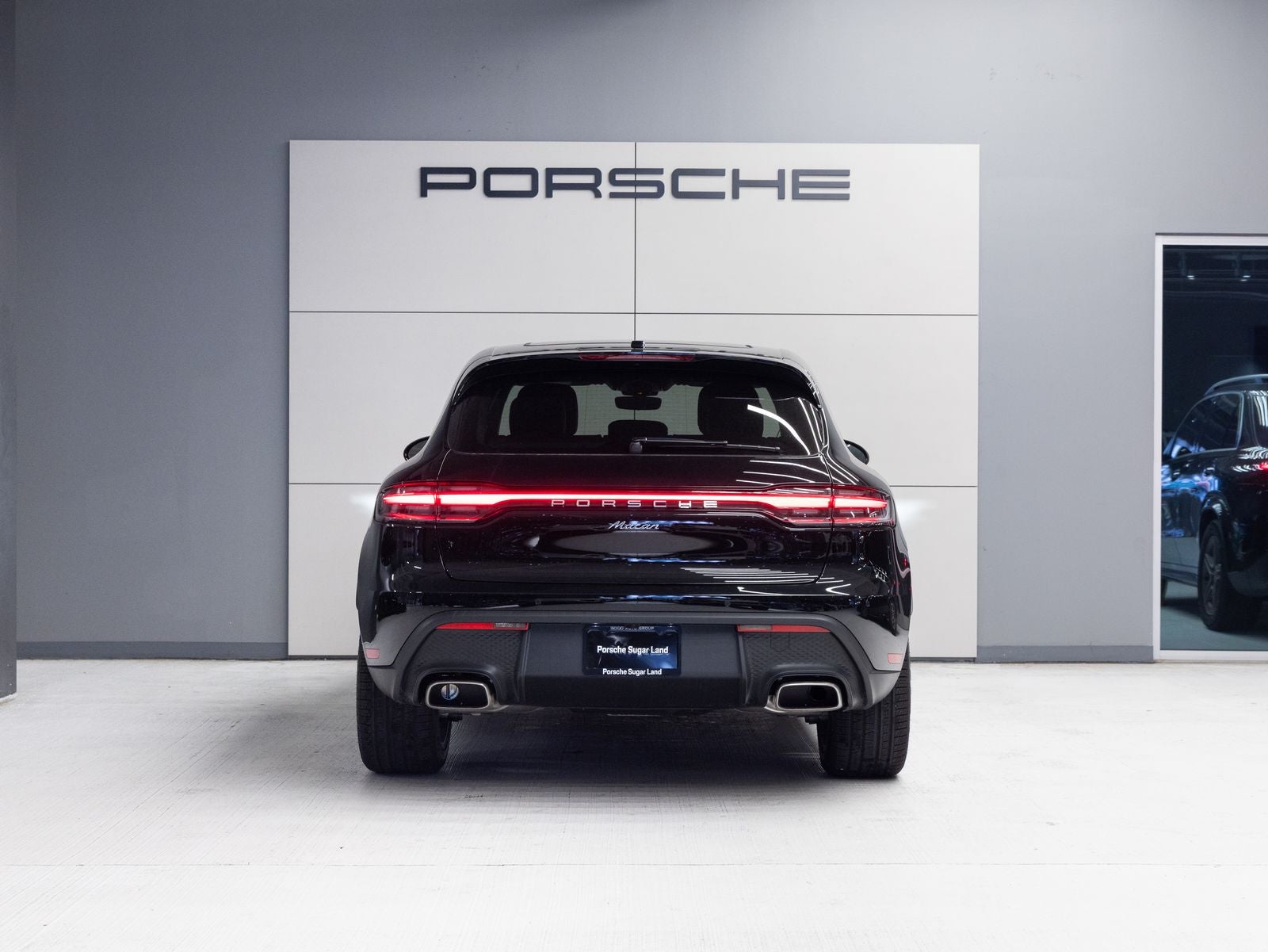 2026 Porsche Macan AWD