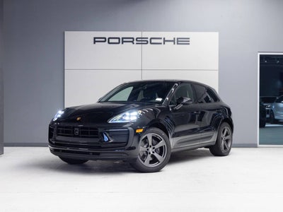 2026 Porsche Macan AWD