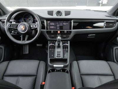 2026 Porsche Macan AWD