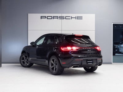 2026 Porsche Macan AWD