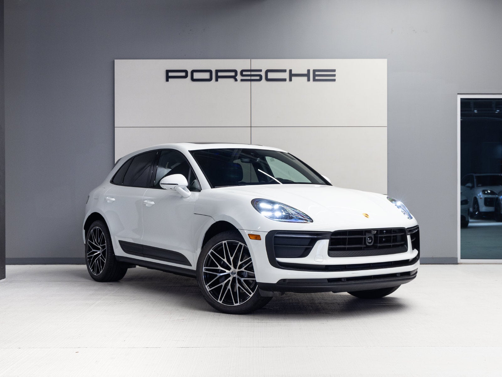 2026 Porsche Macan Macan