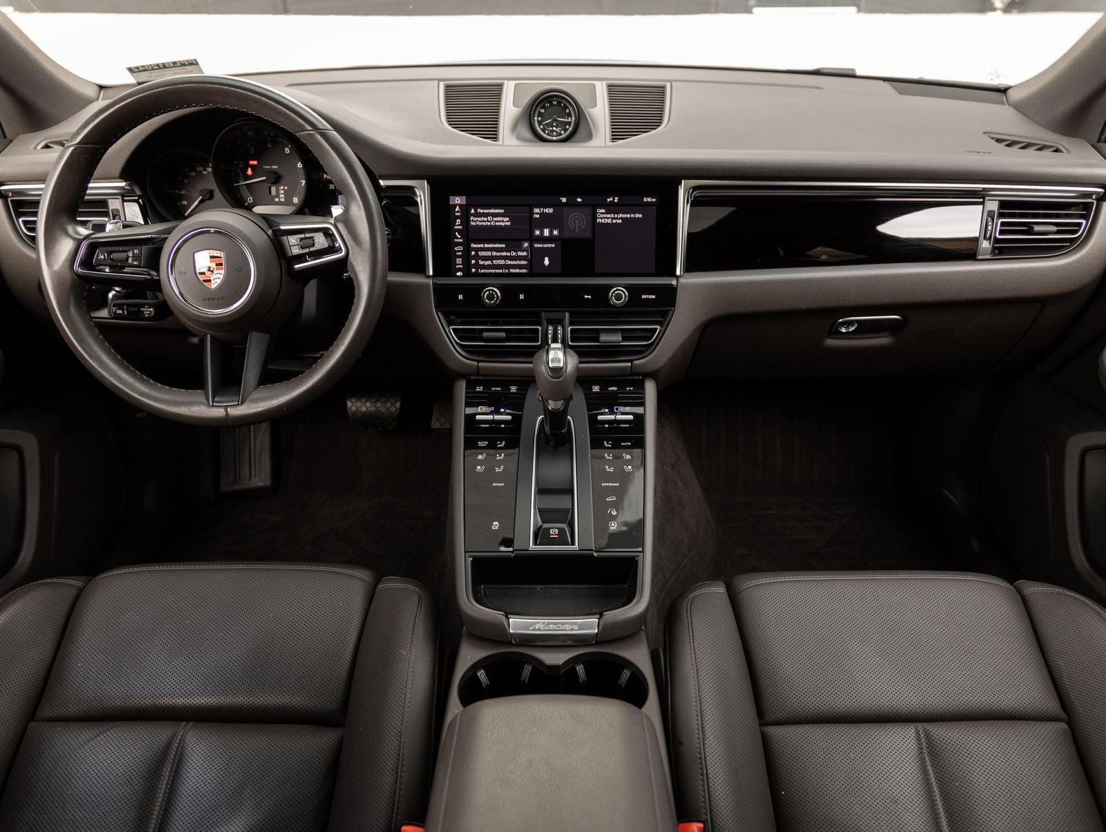 2023 Porsche Macan AWD
