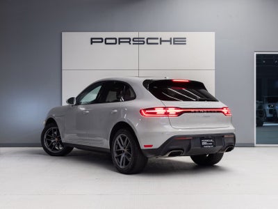 2023 Porsche Macan AWD
