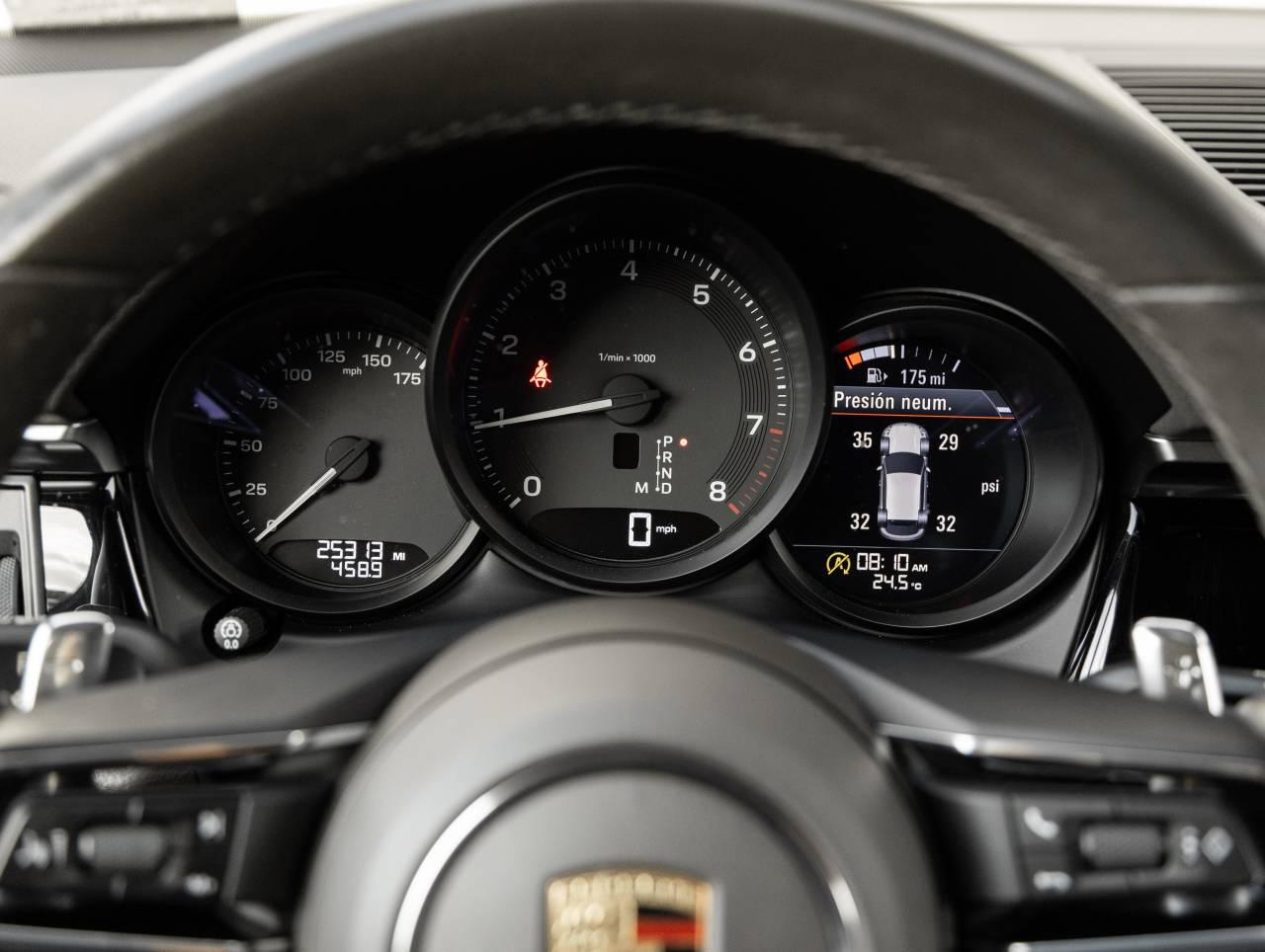 2023 Porsche Macan AWD