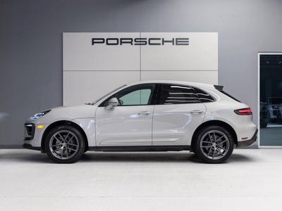 2023 Porsche Macan AWD