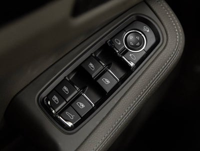 2023 Porsche Macan AWD