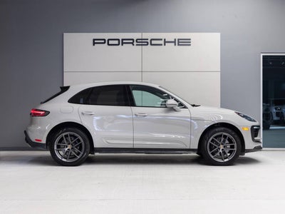 2023 Porsche Macan AWD